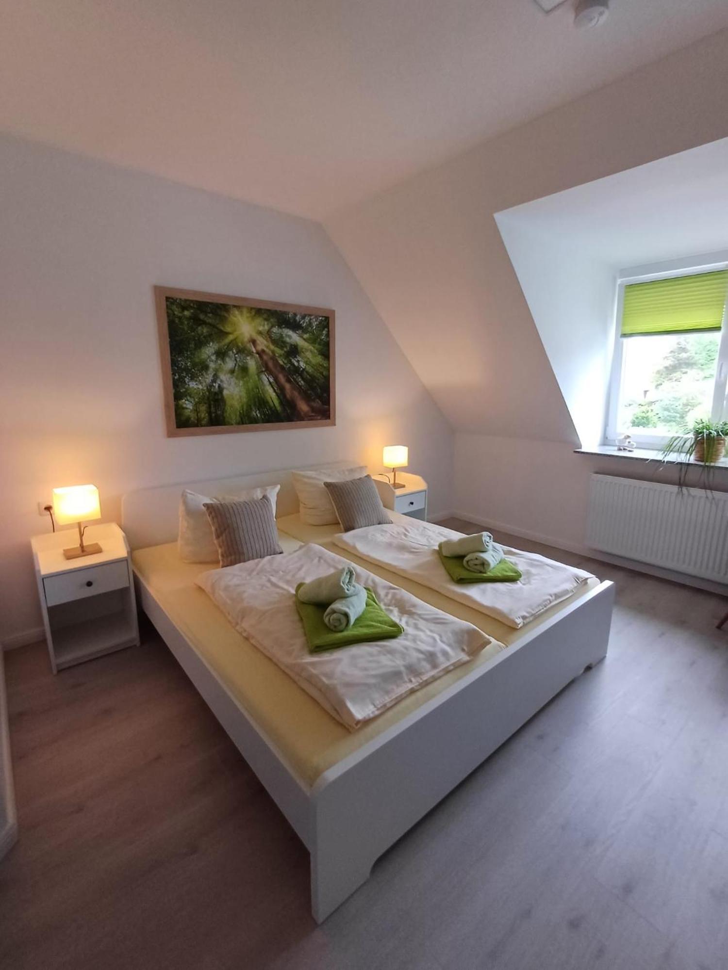 Landhaus Tewel Hotel Mit Restaurant Extérieur photo